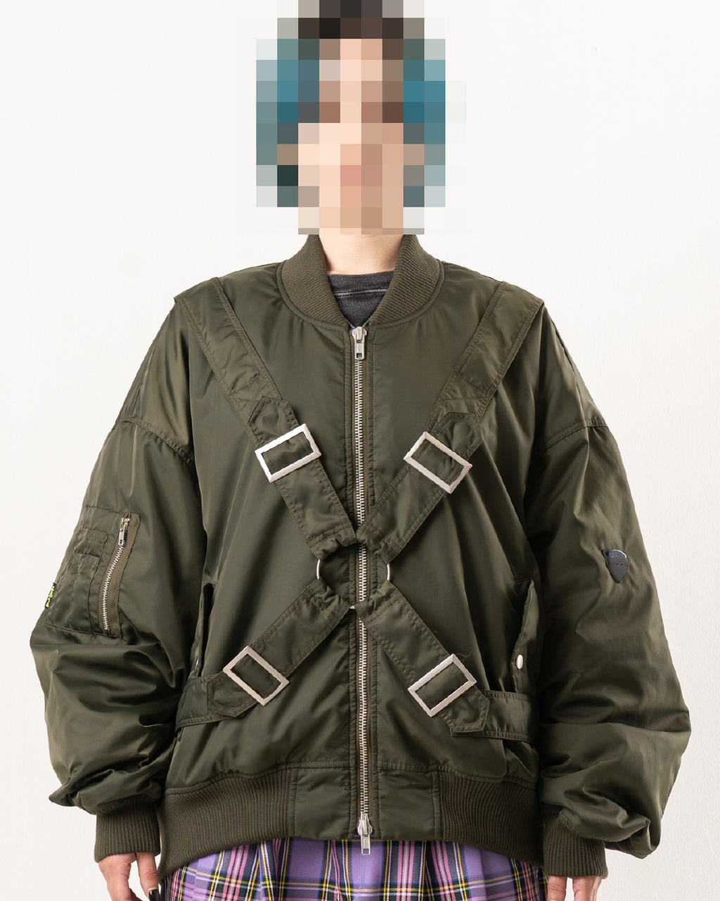 BOMBER JACKET
