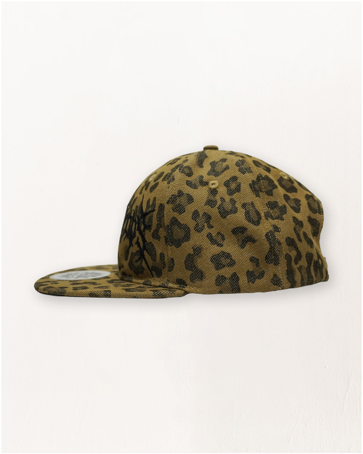 METAL LOGO EMBROIDERY CAP