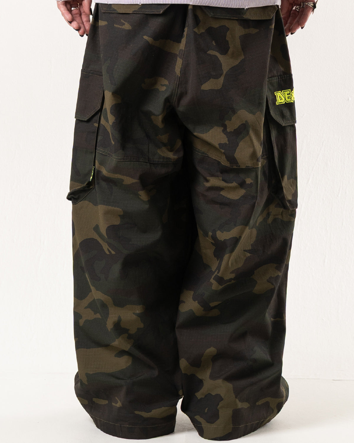 WIDE CARGO PANTS