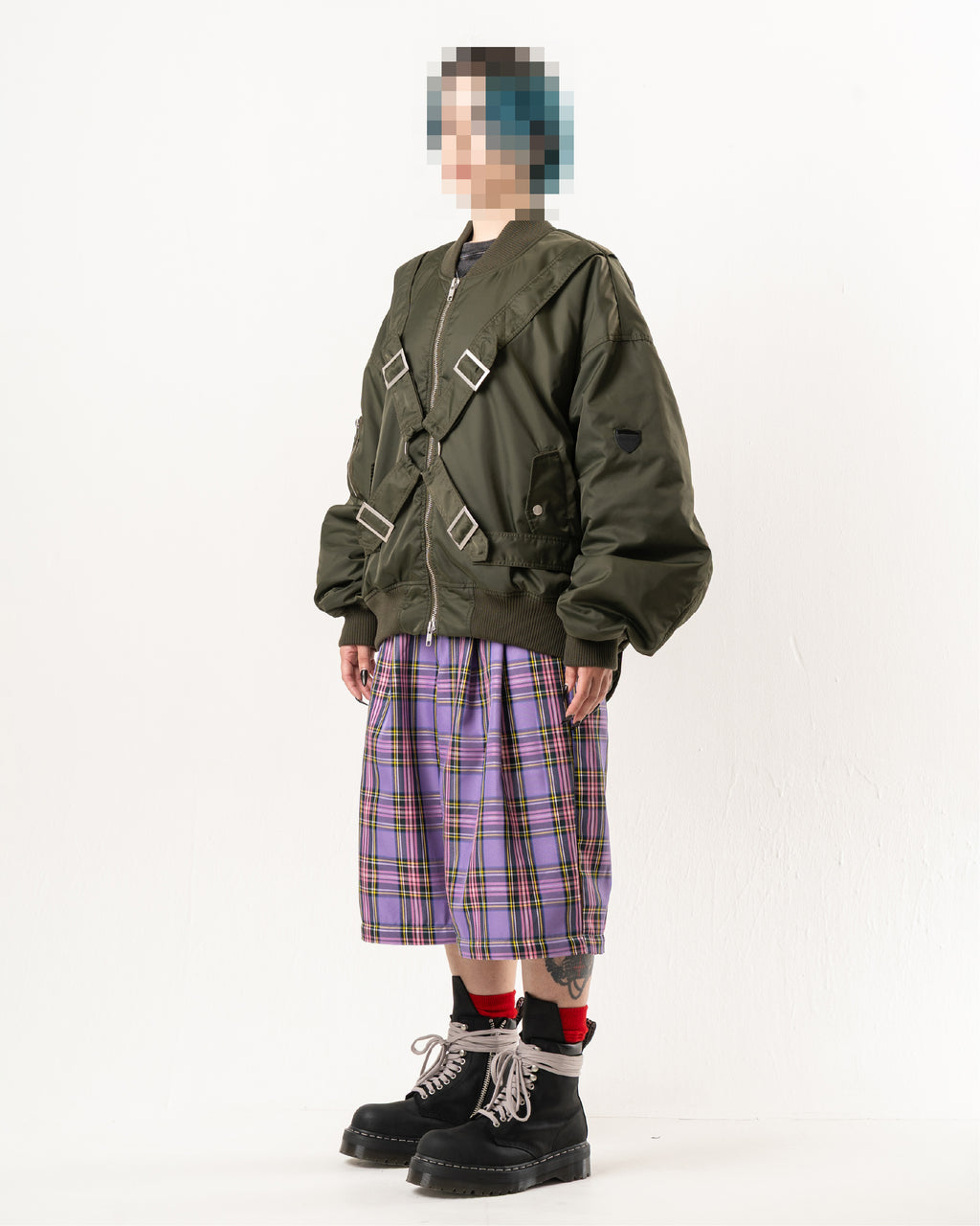 BOMBER JACKET