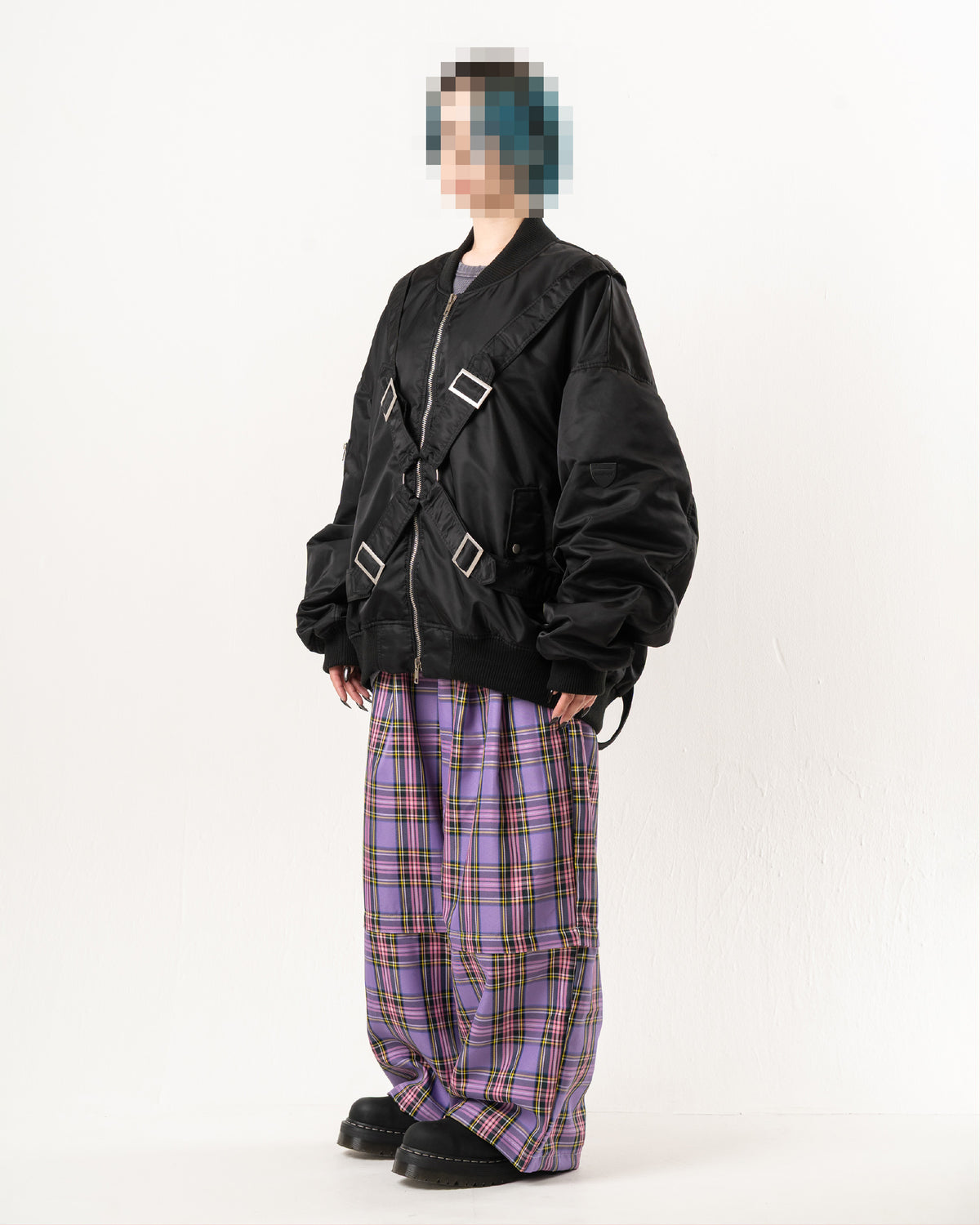 BOMBER JACKET