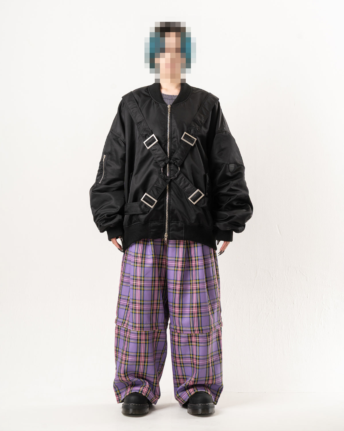 BOMBER JACKET