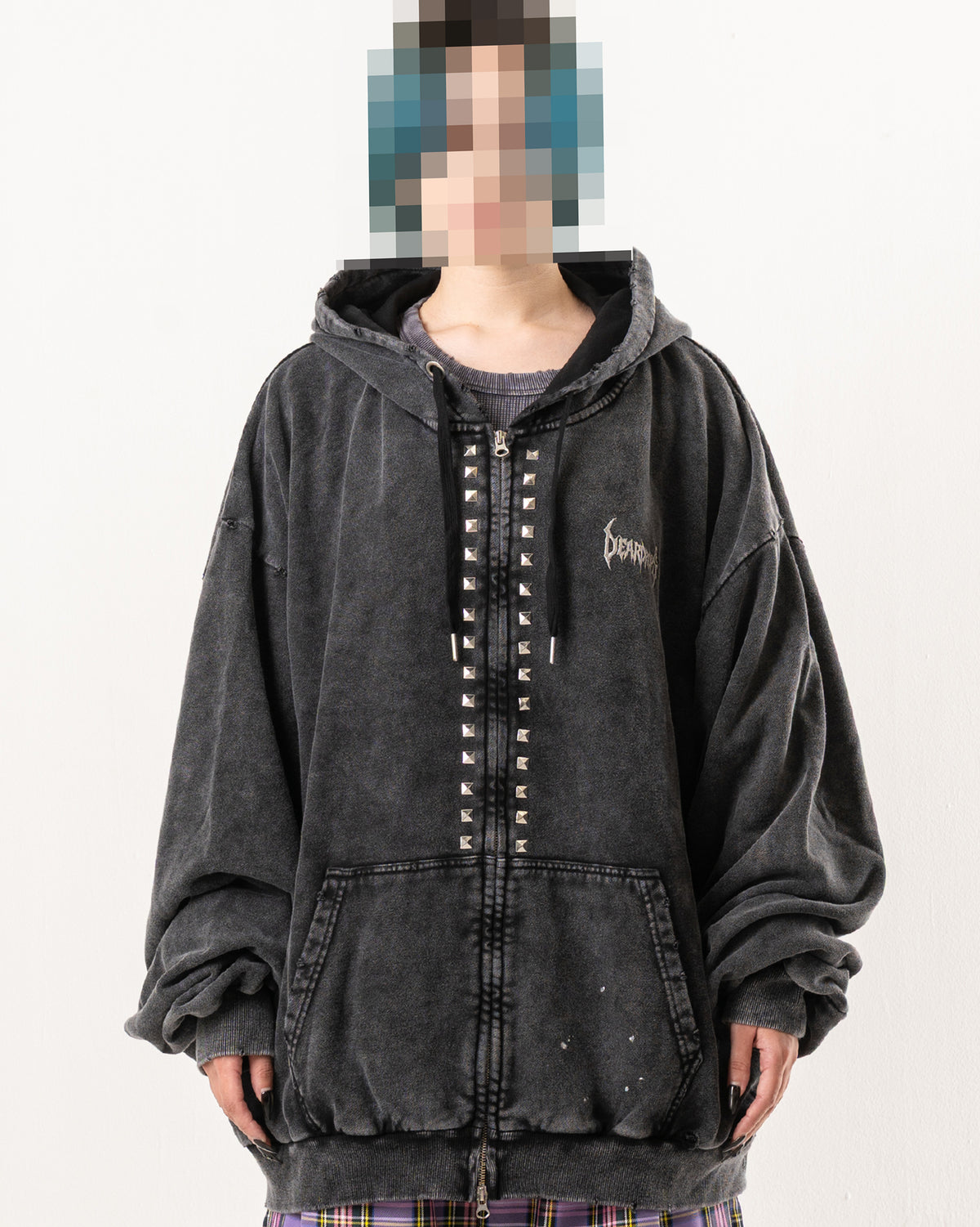 STUDDED ZIP HOODIE